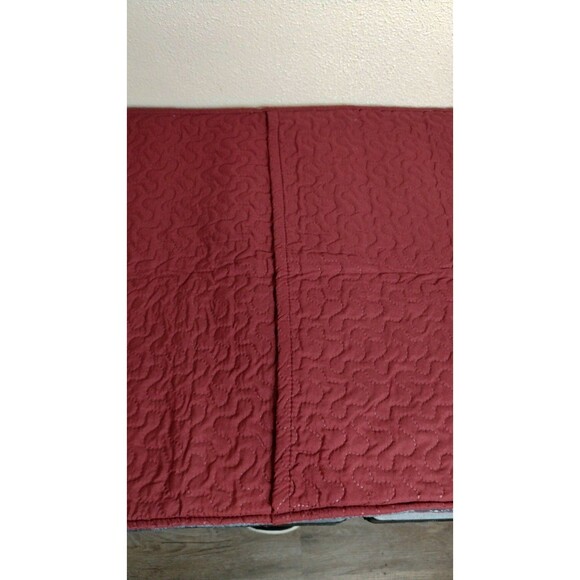 Pair of Quilted King Pillow Shams Plaid Black Red Set of 2 35x20 NWOT - Picture 4 of 5